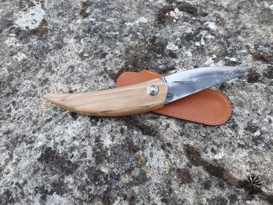 Couteau Pliant "L'Âme des Collines" <br>Manche en Bois d'Olivier intégral – Image 3