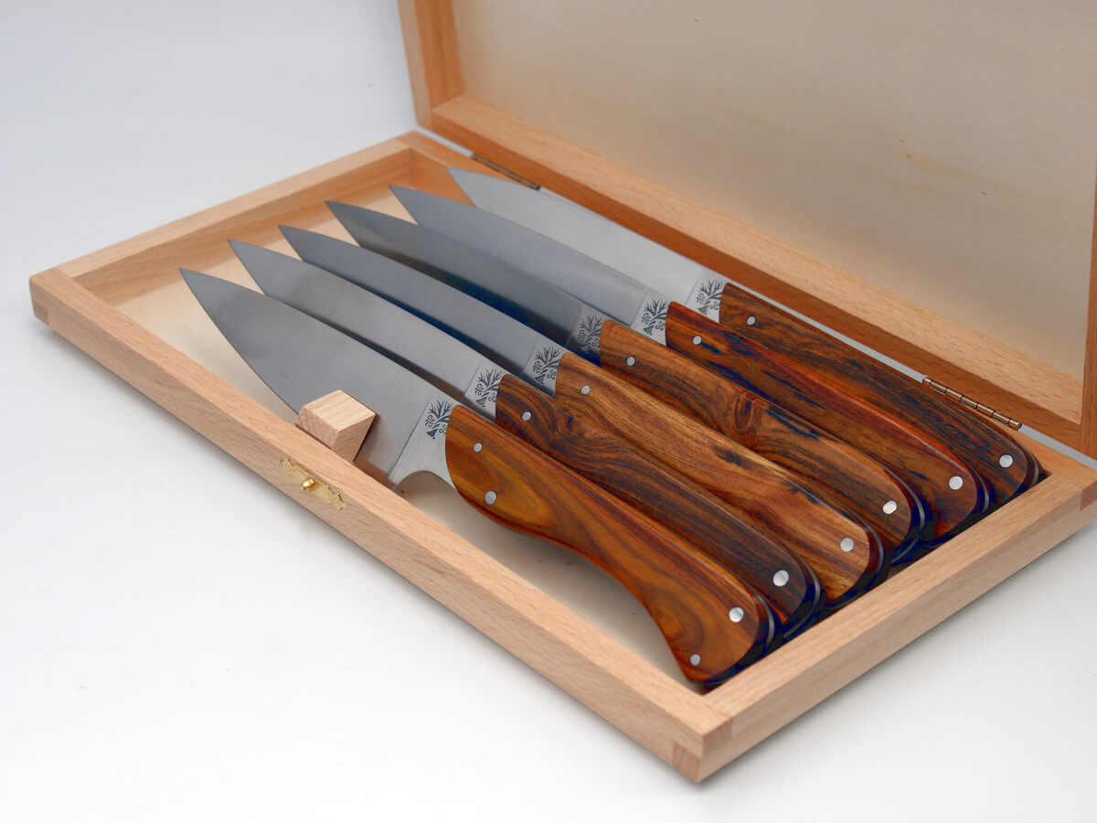 set-de-couteau-cuisine-pique-bouffique-bois-pistachier