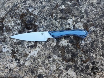 Le Pique-Bouffigue <br>Manche en paperstone bleu marine et noir