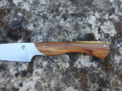 Le Pique-Bouffigue <br>Manche en bois de Pistachier <br> Intercalaires noires – Image 3
