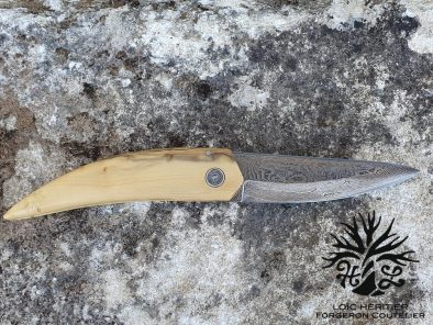 Couteau pliant en damas artisanal