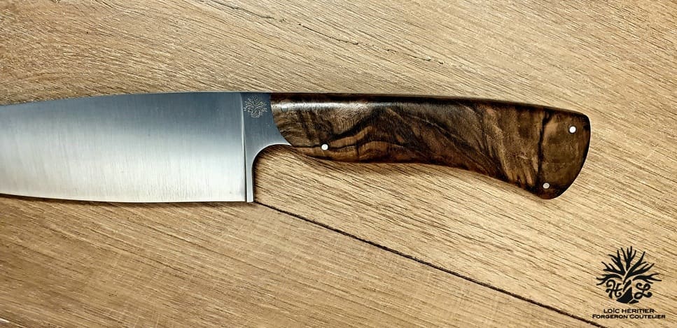 Couteau de chef et son manche en bois Noyer de Provence – Image 4