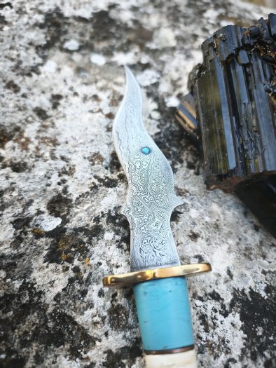Coupe-papier d'inspiration dague orientale – Acier Damas, verre de Murano et mokumé gané – Image 4